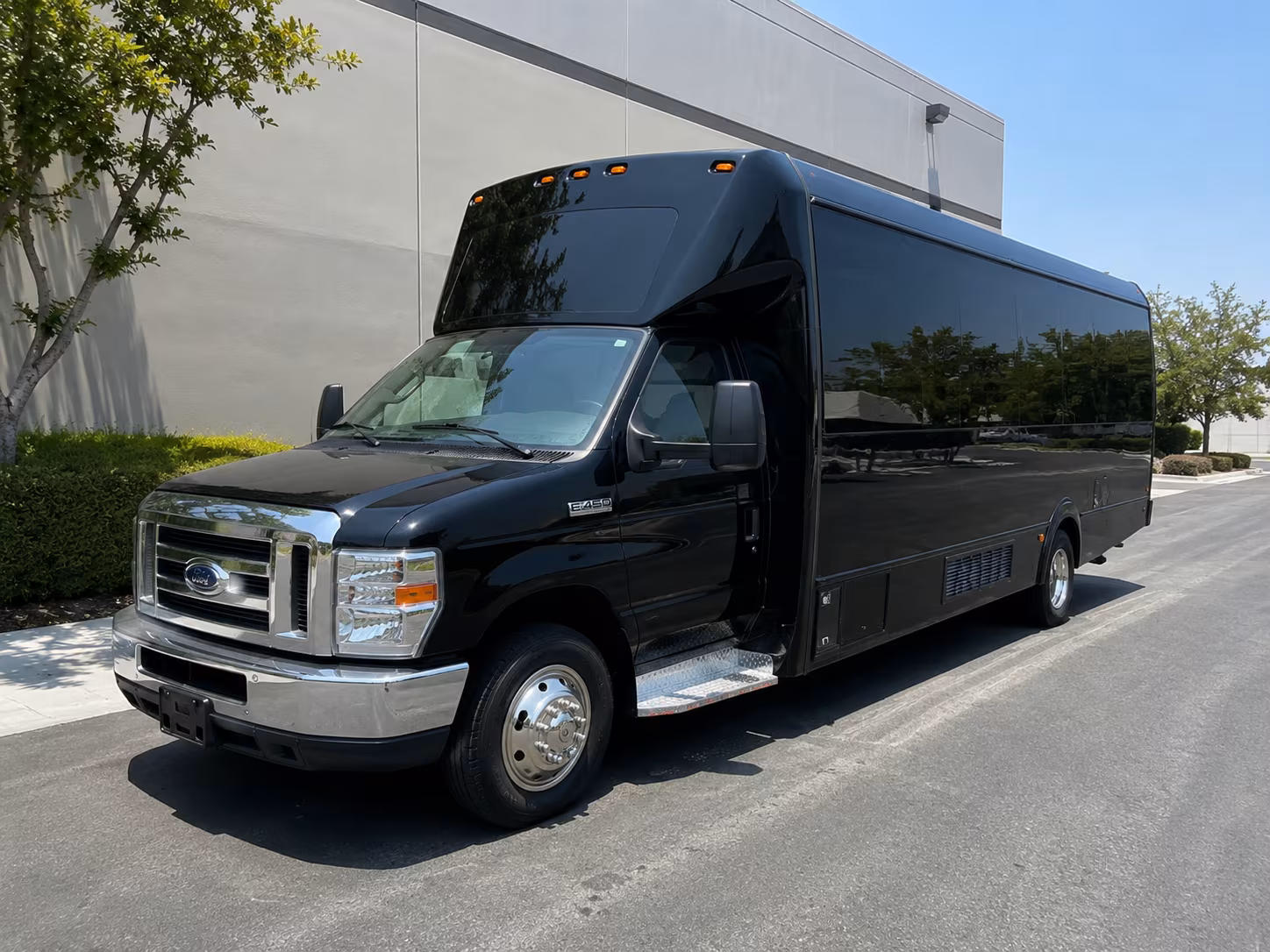 Denton Birthday, Sweet 16, & Quinceañera Party Bus Rentals
