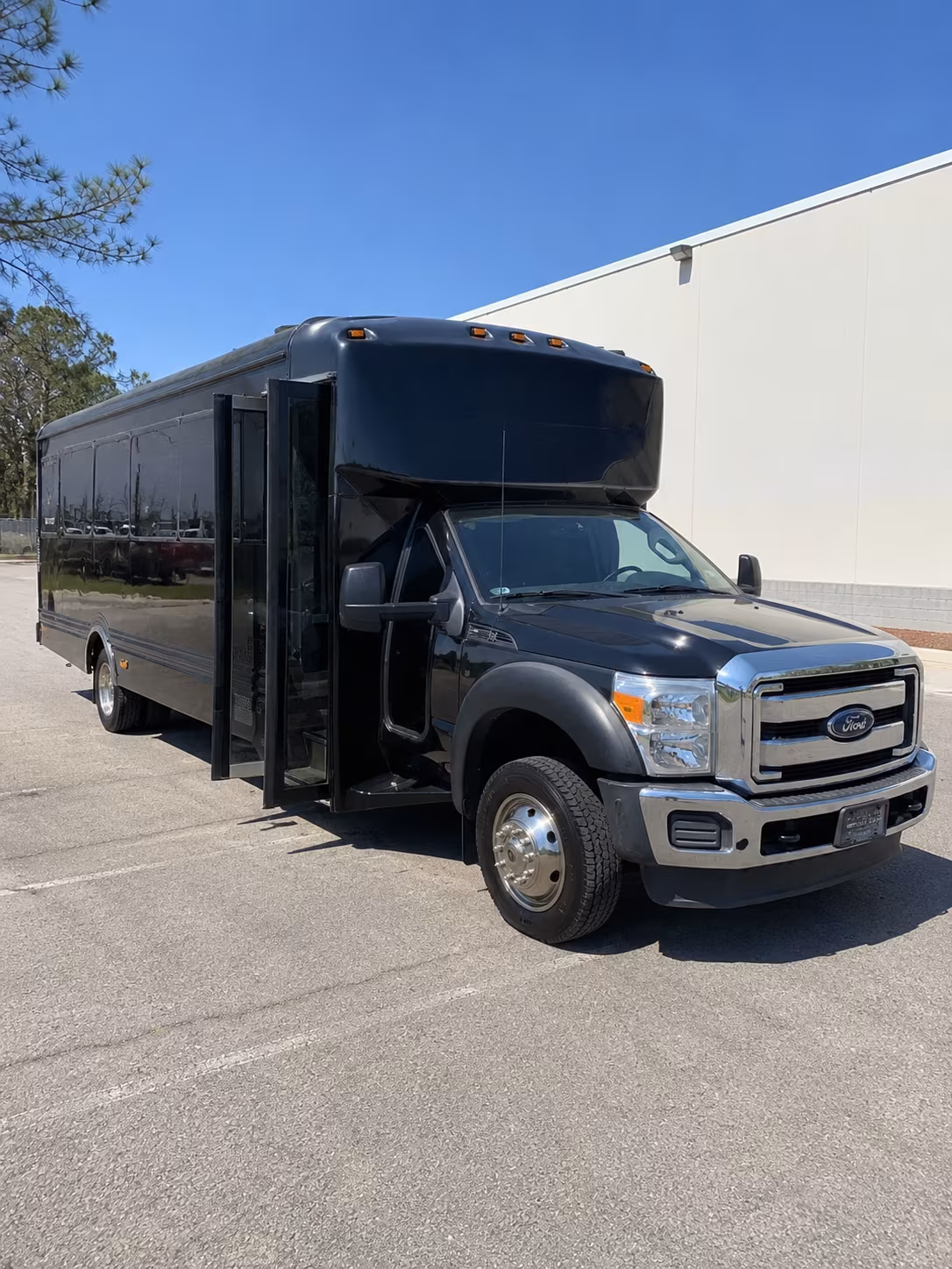 Denton Winery Tour & Pub Crawl Transportation